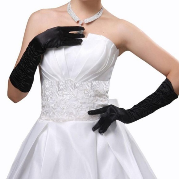 Accessories - Vintage Long Elegant Gloves